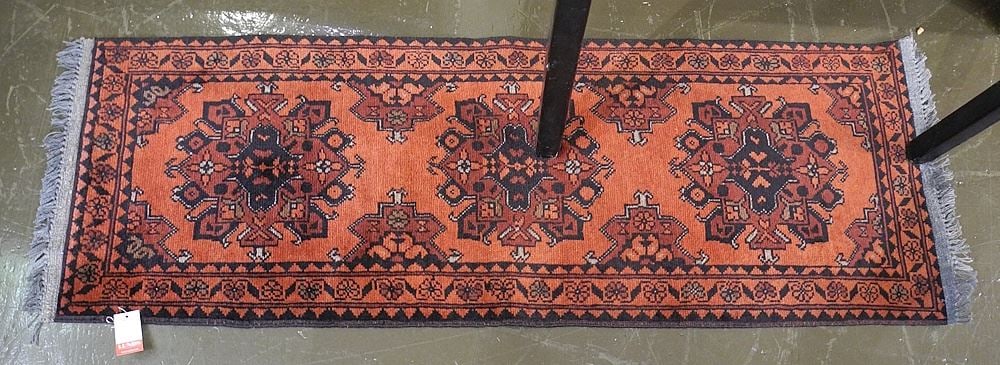 Kahalmamdi 100% Wool Hand Knotted Carpet Approximately 1'6" x 5'.: Kahalmamdi 100% Wool Hand Knotted Carpet Approximately 1'6" x 5'.