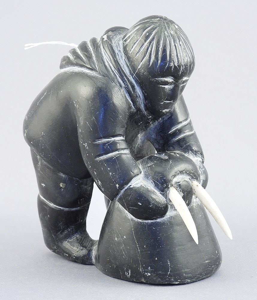 Inuit Stone Carving signed E9-835 (Jusi Qumaluk), 4 5/8"h "Hunter & Walrus".: Inuit Stone Carving signed E9-835 (Jusi Qumaluk), 4 5/8"h "Hunter & Walrus".