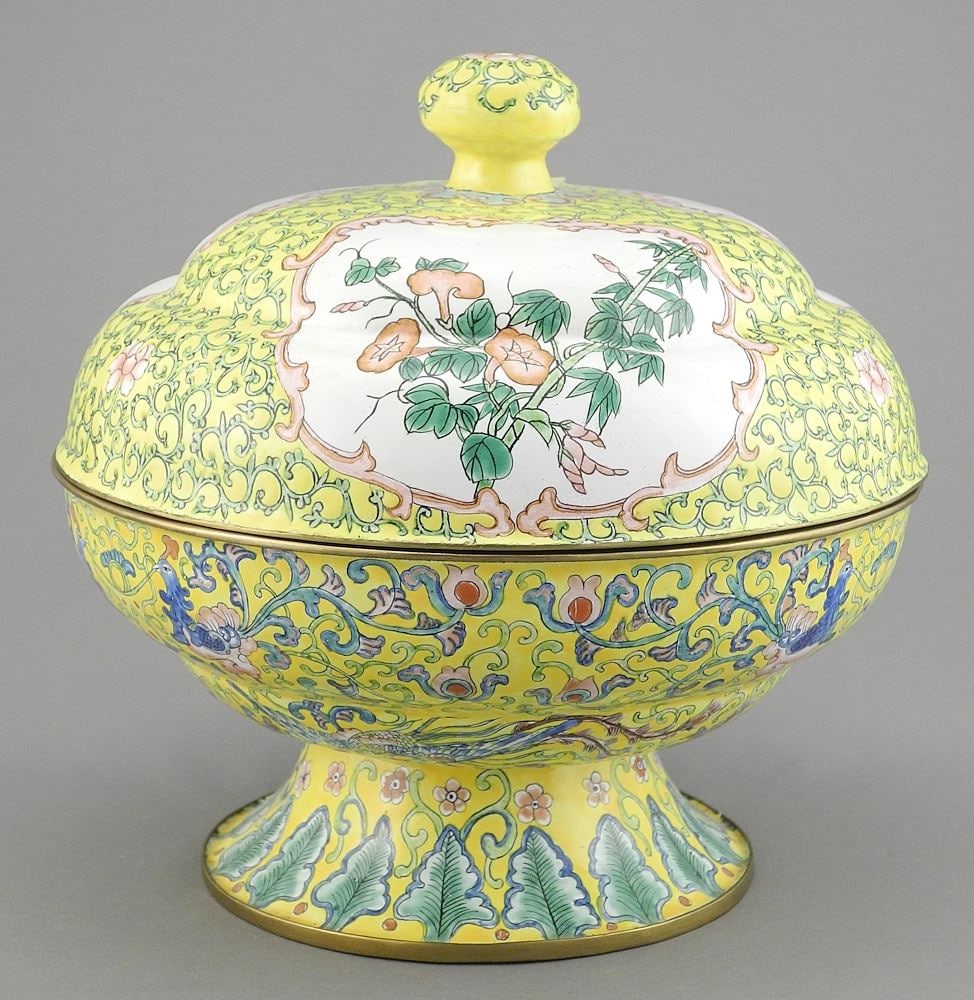 19th C. Canton Enamel Covered Pedestal Bowl, 7 1/4"h.: 19th C. Canton Enamel Covered Pedestal Bowl, 7 1/4"h.