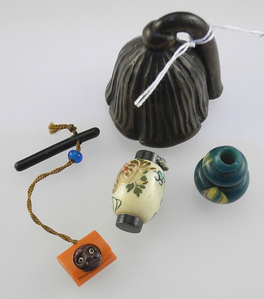 Antique Hand Carved Wood Netsuke & 3 Ojime, 3/8 - 1 1/2"h.: Antique Hand Carved Wood Netsuke & 3 Ojime, 3/8 - 1 1/2"h.