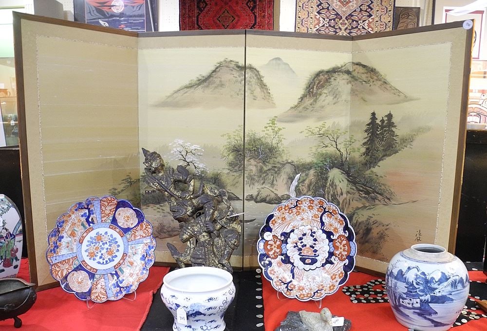 Asian Four Panel Table Screen, Each Panel 36 3/4 x 17".: Asian Four Panel Table Screen, Each Panel 36 3/4 x 17".