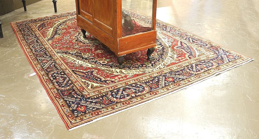 Hand Knotted Tabriz Carpet Approximately 6'8" x 9'9".: Hand Knotted Tabriz Carpet Approximately 6'8" x 9'9".