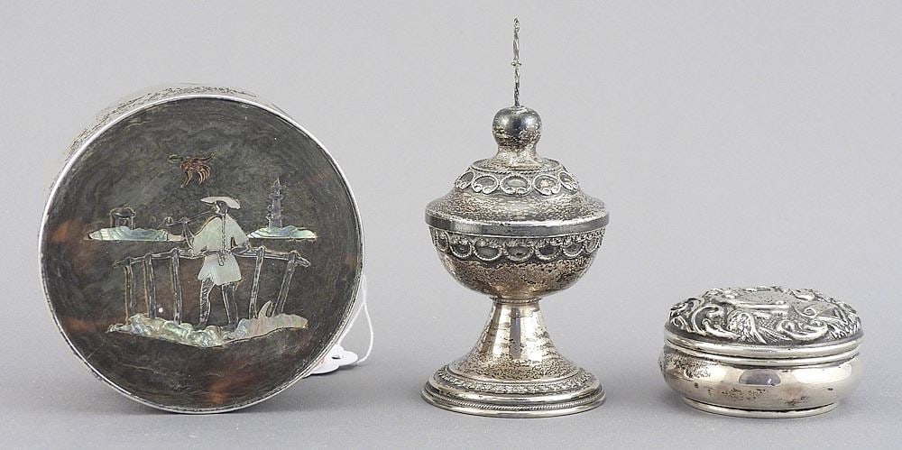 Three Silver Boxes: 2 Hallmarked/ 1 Israel, Tortoiseshell, TW 100g, CDN BIDDERS ONLY. (1 of 4)