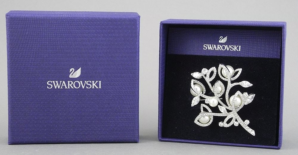 Swarovski "Brooch Tree" Brooch with Original Box. (1 of 4)