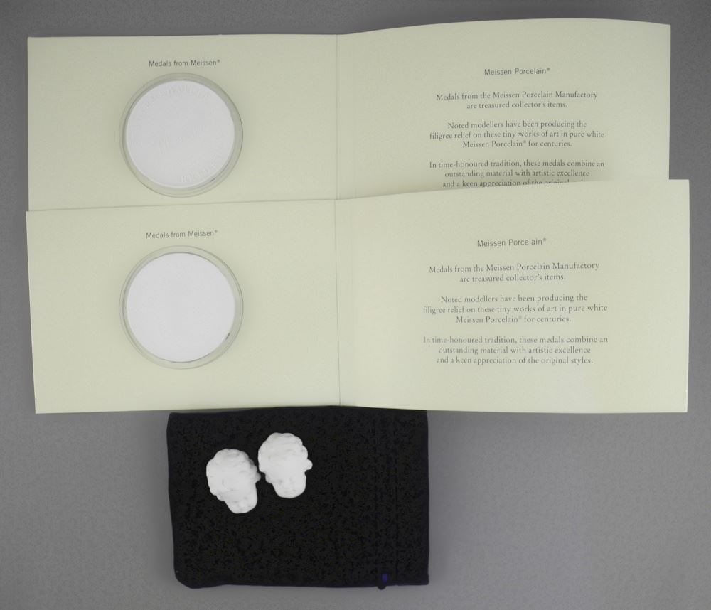 Four Meissen Porcelain Items: 2 Heads (1 1/8"h) & Erfurt Medallions. (1 of 4)