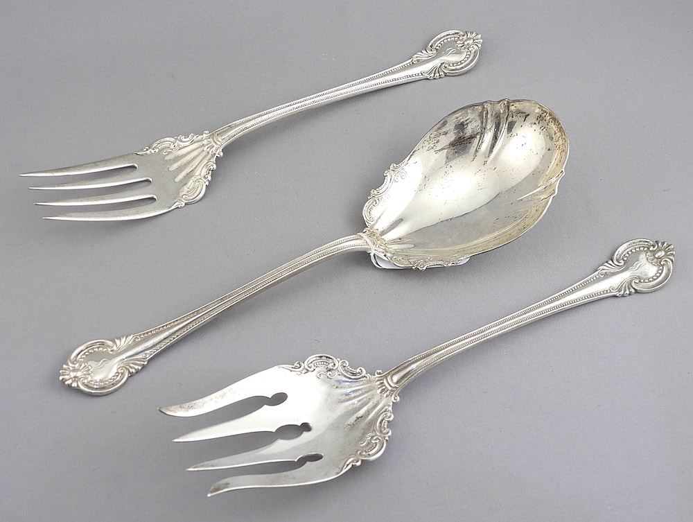 Three Sterling Silver Cutlery Items, 8 3/8 - 8 1/2"L, 208g. (1 of 4)