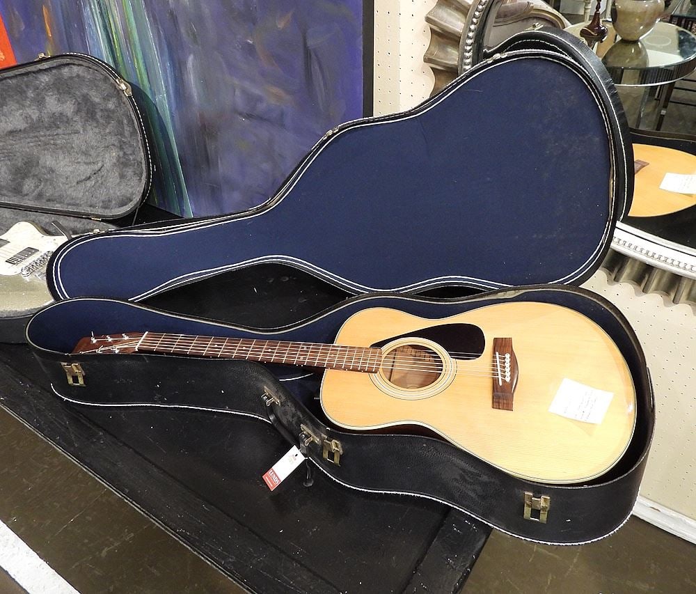 Yamaha FG-331 Acoustic Guitar, 40 1/2"L with Case. (1 of 4)