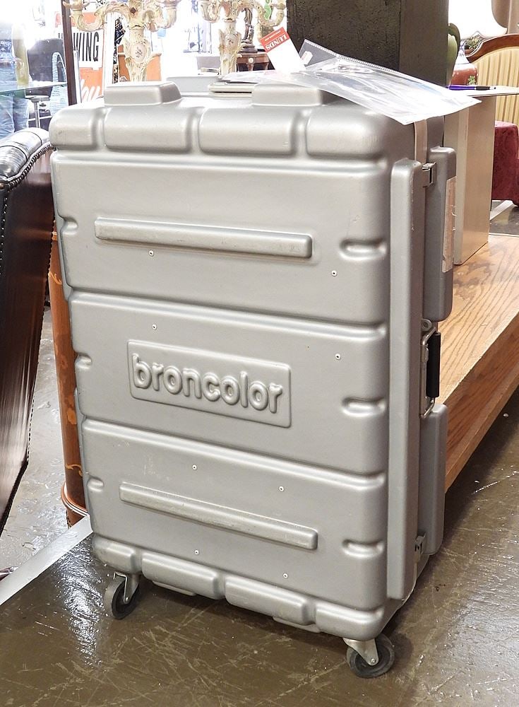 Broncolor Impact 21 Professional Lighting System. (1 of 2)