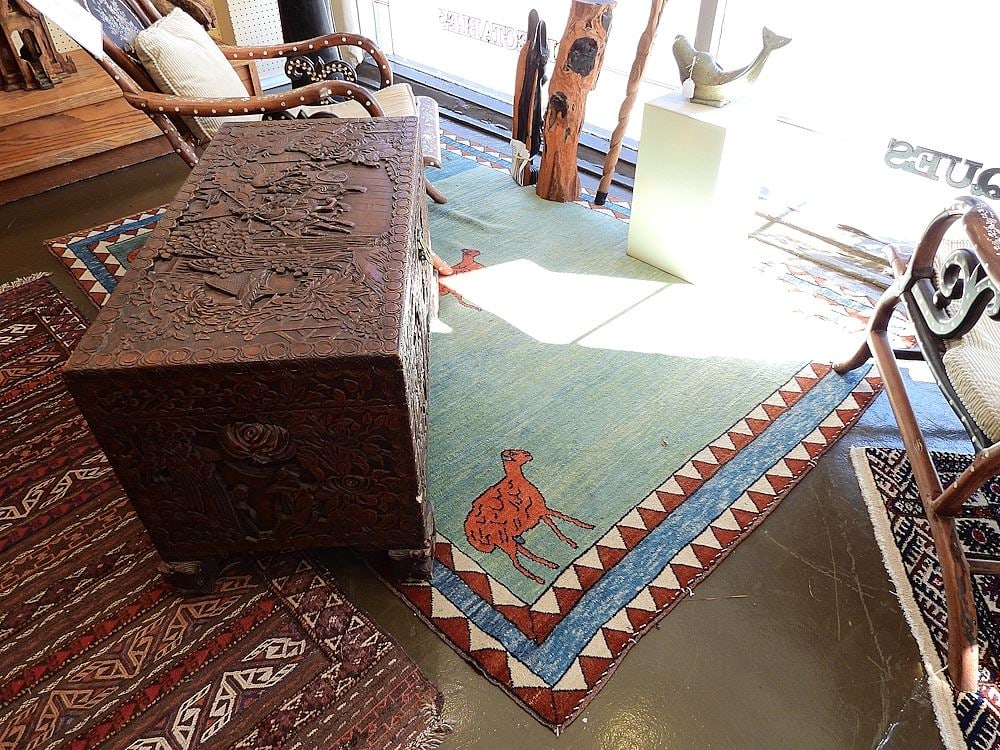 Old Persian Gabbeh Carpet Approximately 5'1" x 7'3" (fringes bound). (1 of 3)