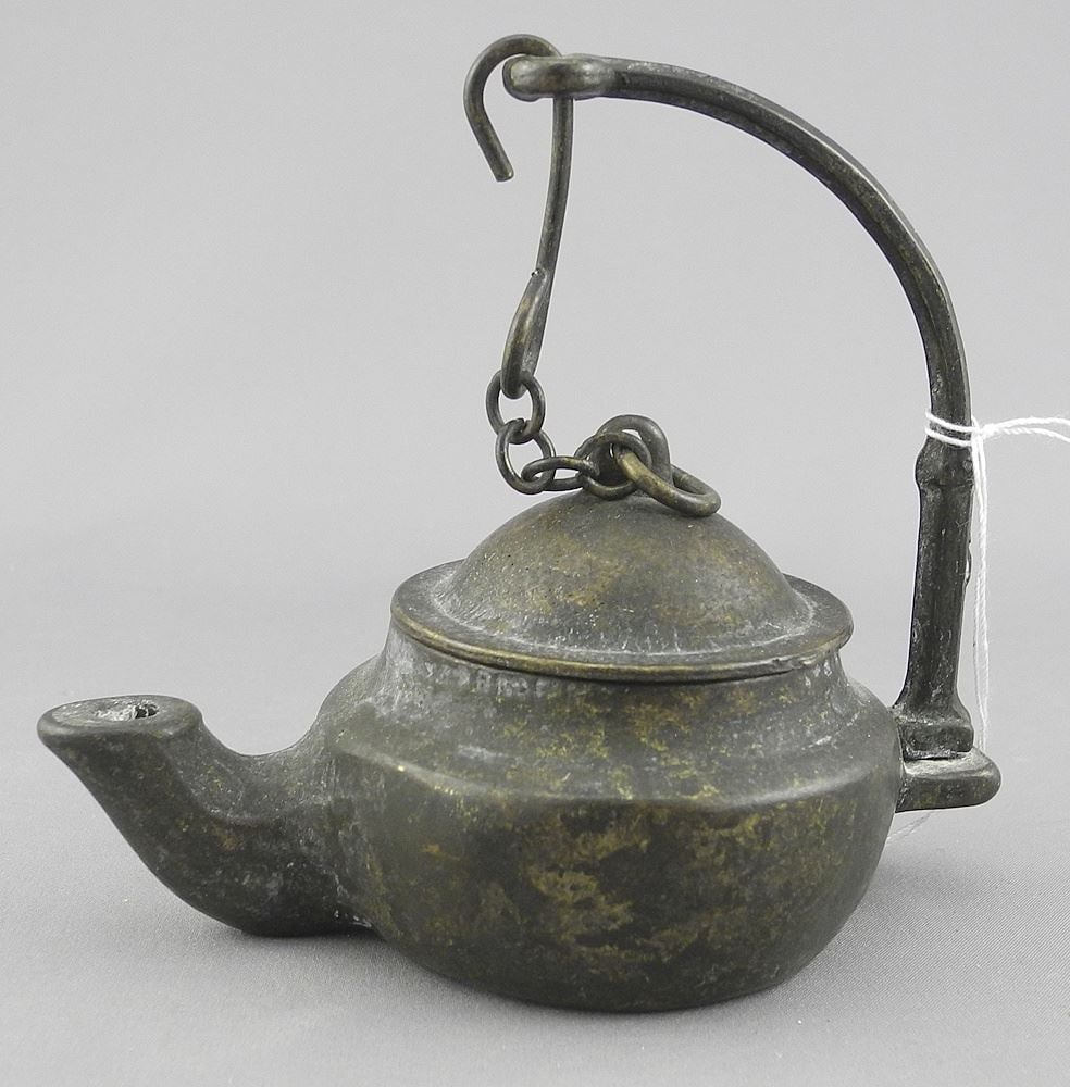 Miniature Bronze Kettle, 4"L, 275g: Miniature Bronze Kettle, 4"L, 275g