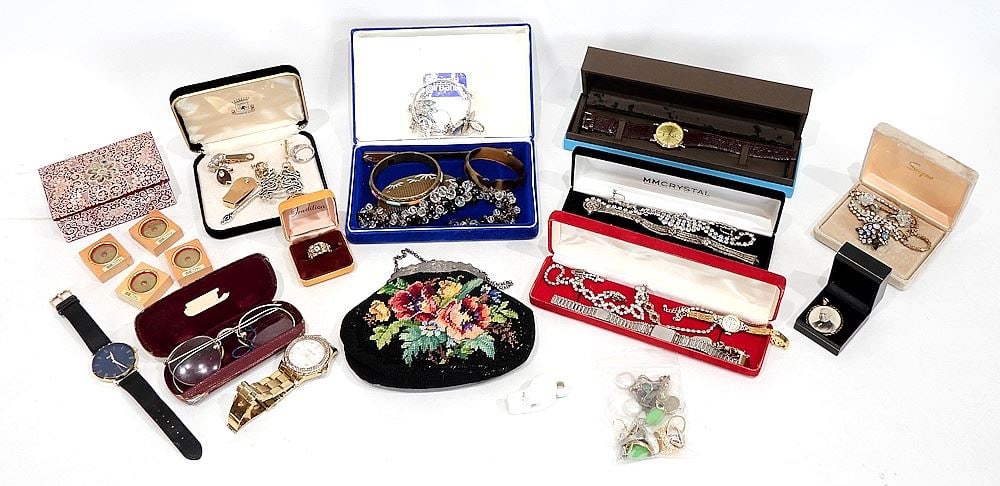Collection of Costume Jewelry/ Unmarked Jewelry/Birks/Japanese/ Various. (1 of 4)