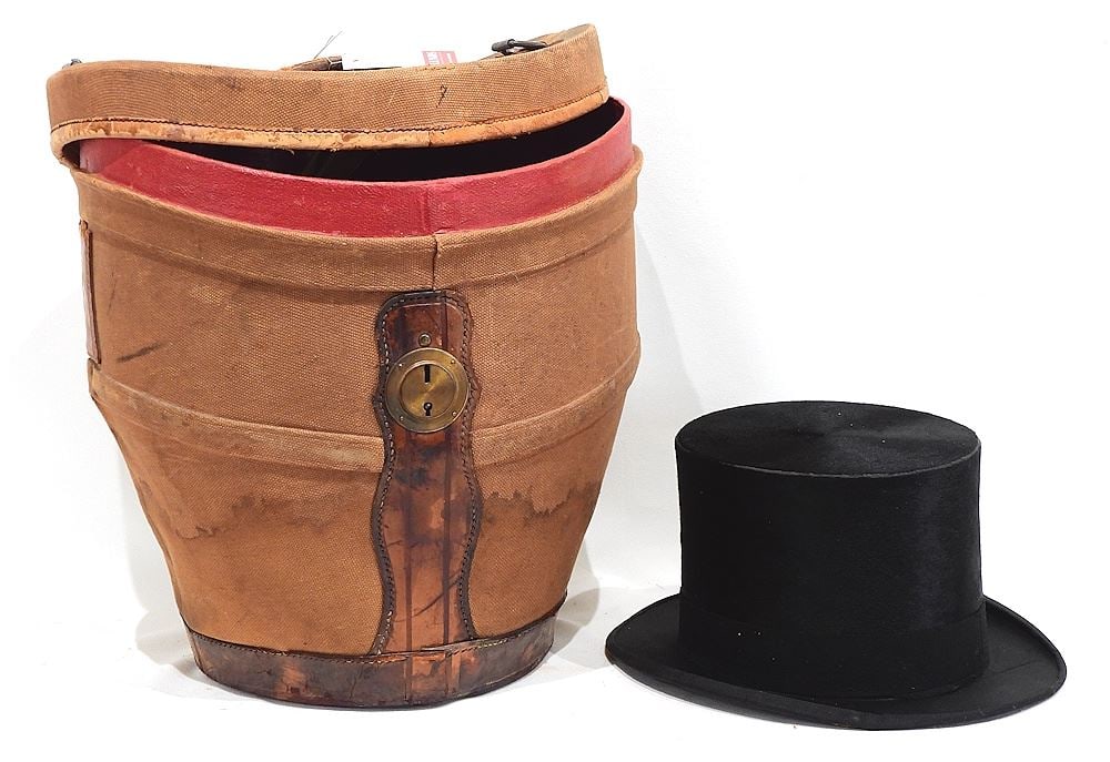 Henry Heath Ltd. Beaver Fur Top Hat with Case, 7 1/2". - (1 of 5)