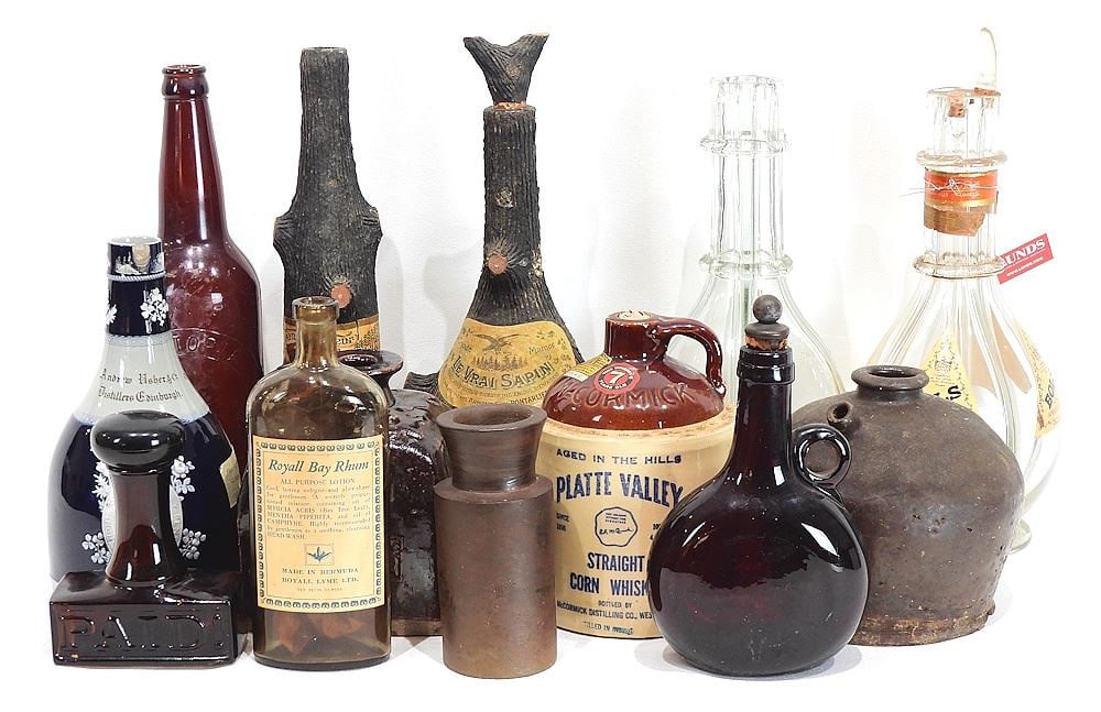 Bottle Collection: Dutch Gin/ Pharmaceutical/Local Beer/Various (weight noted). (1 of 2)