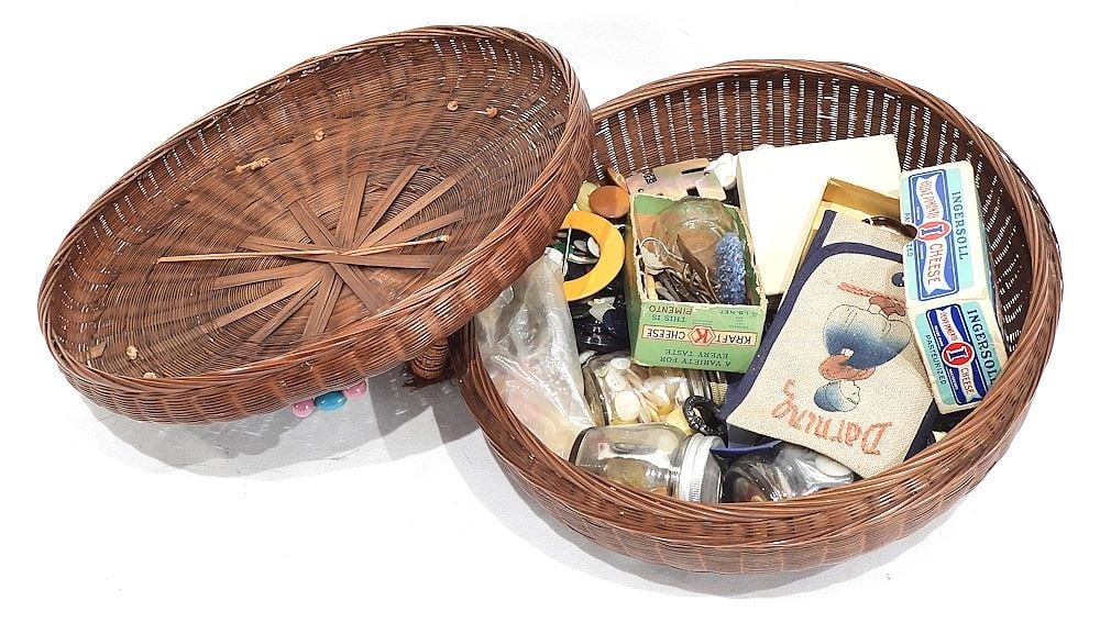 Vintage Chinese Wicker Sewing Basket Containing Sewing Sundries. (1 of 2)