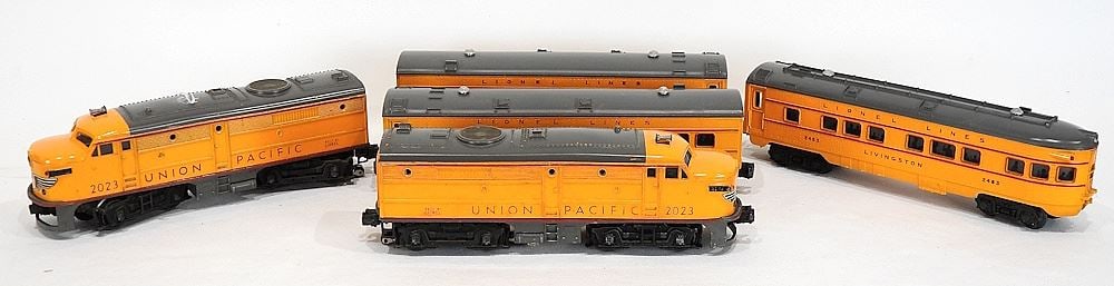 Lionel Union Pacific 2023 Train Set, 5 Pieces. (1 of 2)
