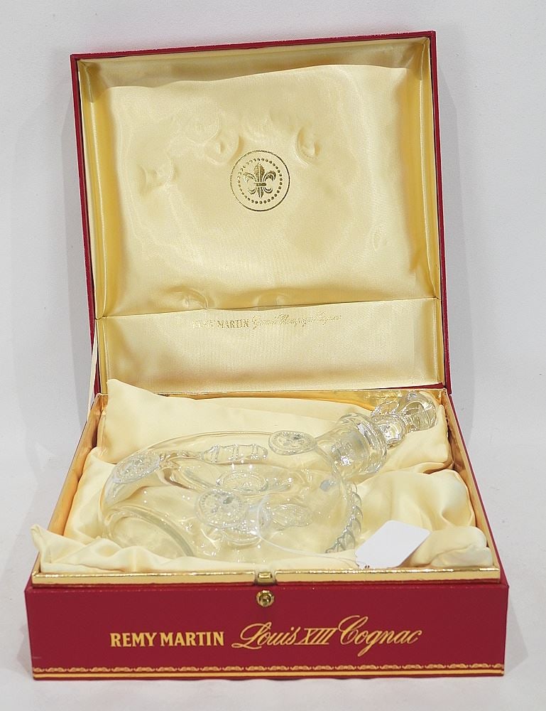 Baccarat Crystal E. Remy Martin & Cie. Cognac Bottle w/Original Box, CH150. (1 of 3)