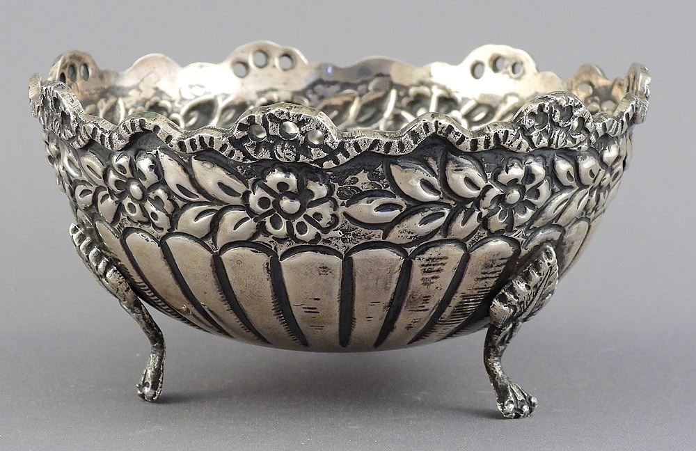 Silver (.800) Bowl, 5" Diameter, 147g. (1 of 4)