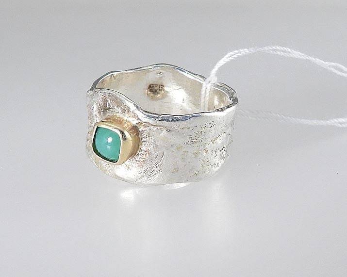 Sterling Silver (925) Ring with Chrysoprase in Unmarked Gold Setting , Size 7 3/4, 6.7g. (1 of 3)