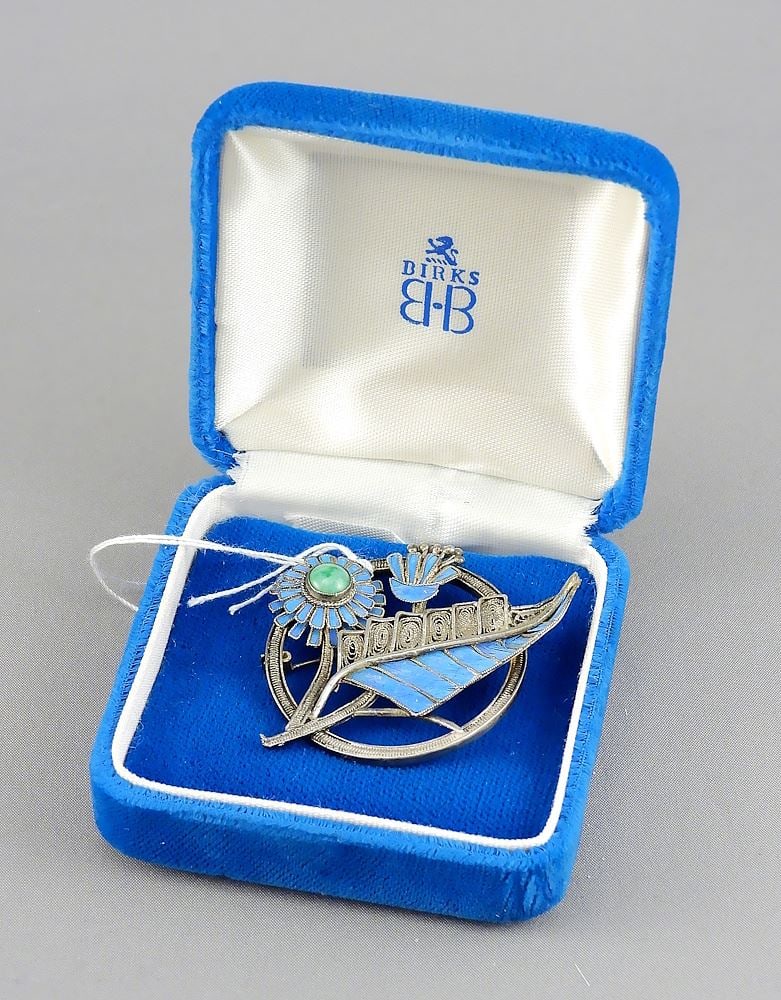 Old Chinese Kingfisher Feather/Jade/ Silver Filigree Brooch, 1 3/4" Diam. , 9.4g. (1 of 3)