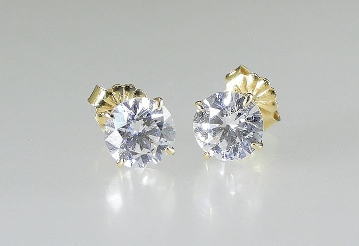 Pair of Lab Grown Diamond Earrings, 14K, 1.5g.: Pair of Lab Grown Diamond Earrings, 14K, 1.5g.