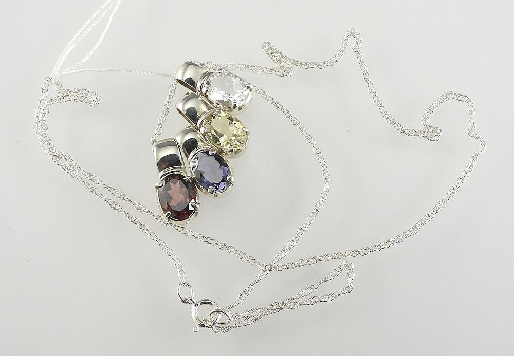 Sterling Silver (925) & Multi Gemstone Pendant Necklace, 16"L, 7.1 g.: Sterling Silver (925) & Multi Gemstone Pendant Necklace, 16"L, 7.1 g.