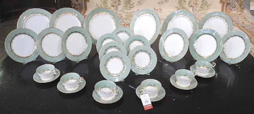 Six Place Settings Aynsley "Sherwood" Dinner China. (1 of 4)