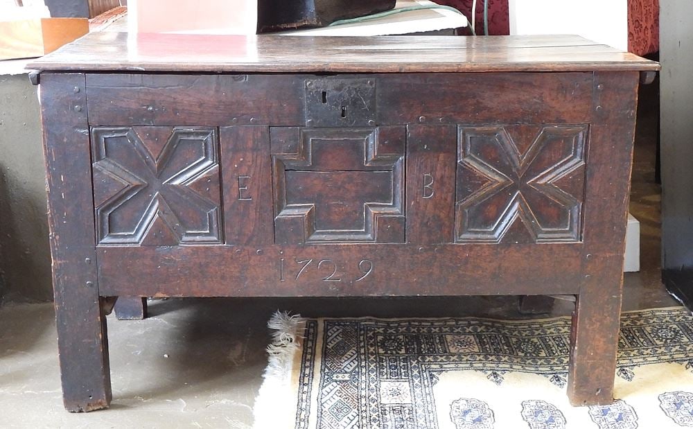 Early 18th C. Oak Coffer Dated 1729. - 2