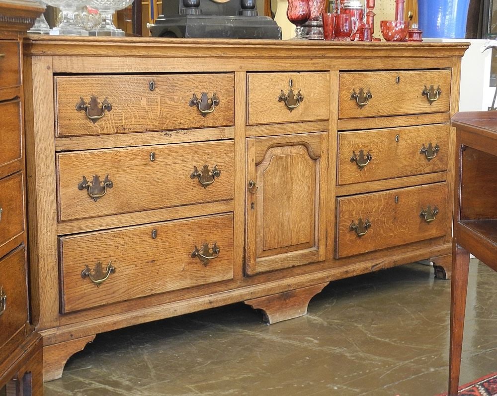 18th C. Oak Dresser, 35 3/8 x 73 x 21 1/2". (1 of 4)