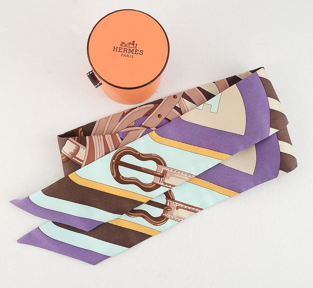 Hermes Paris Silk Coaching Twilly Scarf w/Original Box. (1 of 5)