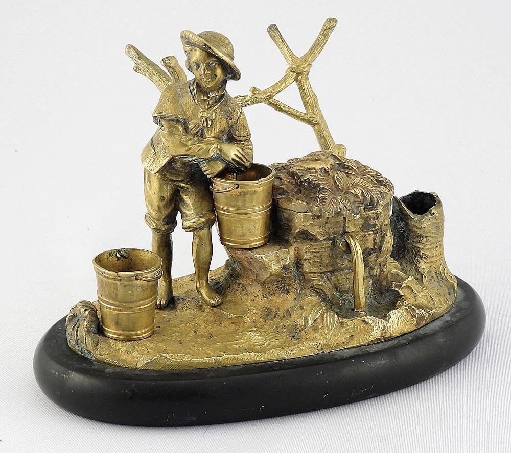 19th C. French Gilt Bronze Inkwell on Slate Base, 4 5/8 x 6 1/4 x 4".: 19th C. French Gilt Bronze Inkwell on Slate Base, 4 5/8 x 6 1/4 x 4".