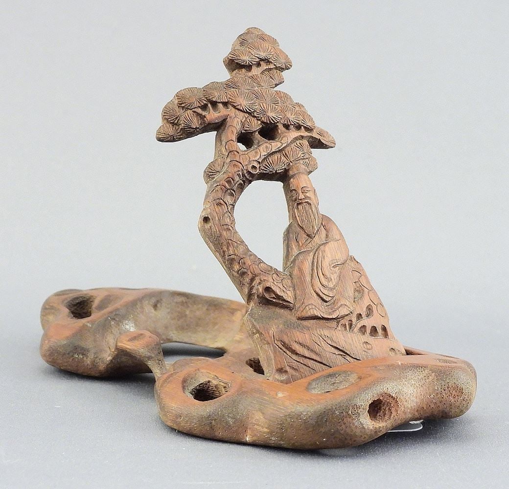 Chinese Carved & Articulated Bamboo Brush Rest, 5"L Closed.: Chinese Carved & Articulated Bamboo Brush Rest, 5"L Closed.