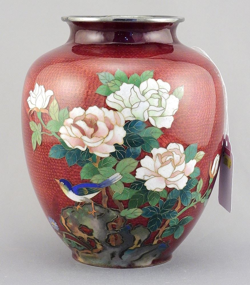 Japanese Akasuke Cloisonne Vase, 6"h.: Japanese Akasuke Cloisonne Vase, 6"h.