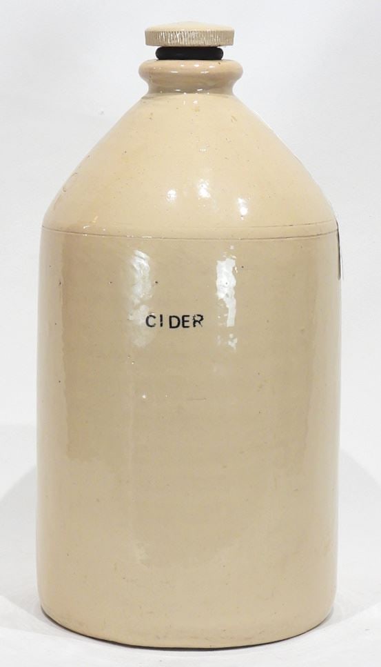 Doulton 2R Cider Jug w/Original Cap. (1 of 3)