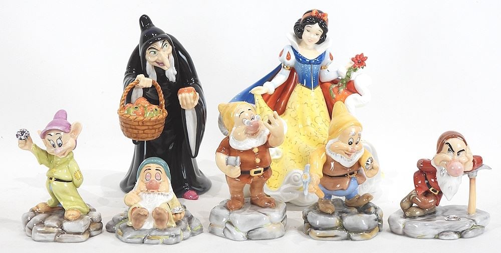 Seven Disney Princess & Villian Figurines: Snow White/Evil Witch/ Sleepy/Grumpy etc. w/Boxes (1 of 5)