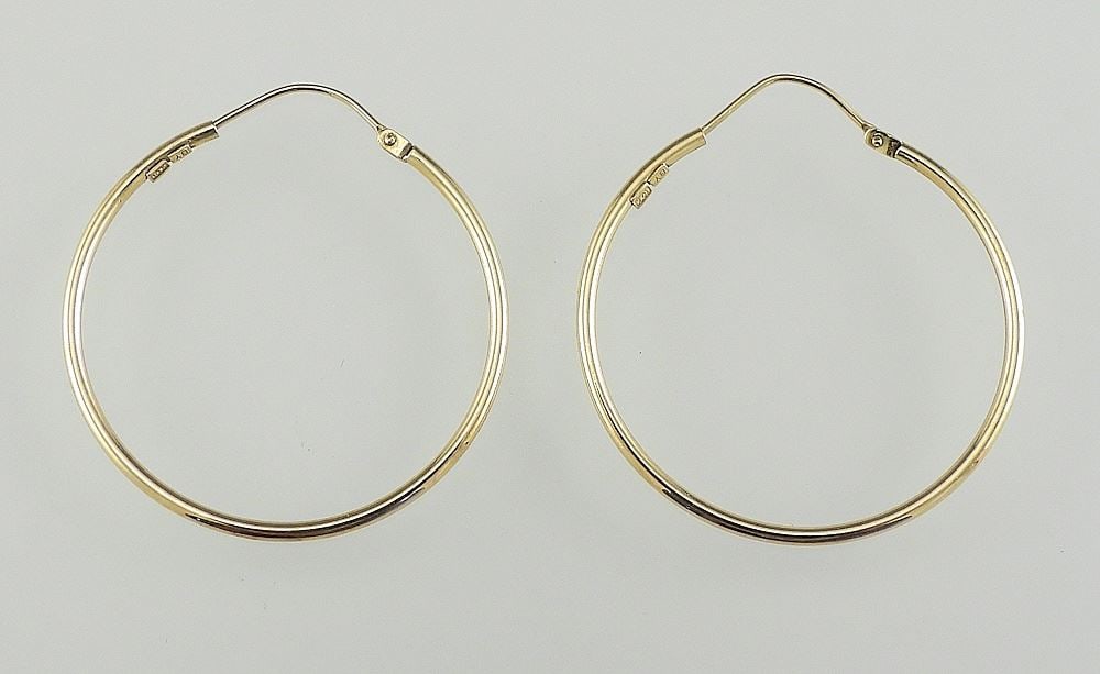 Pair of 10K Hoop Earrings, 1.73 g. (1 of 2)