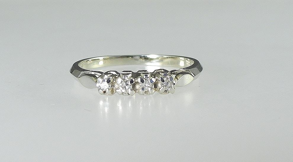 14K (marked faintly) Gold & Diamond Ring, Size 8, 2.3g. (1 of 3)