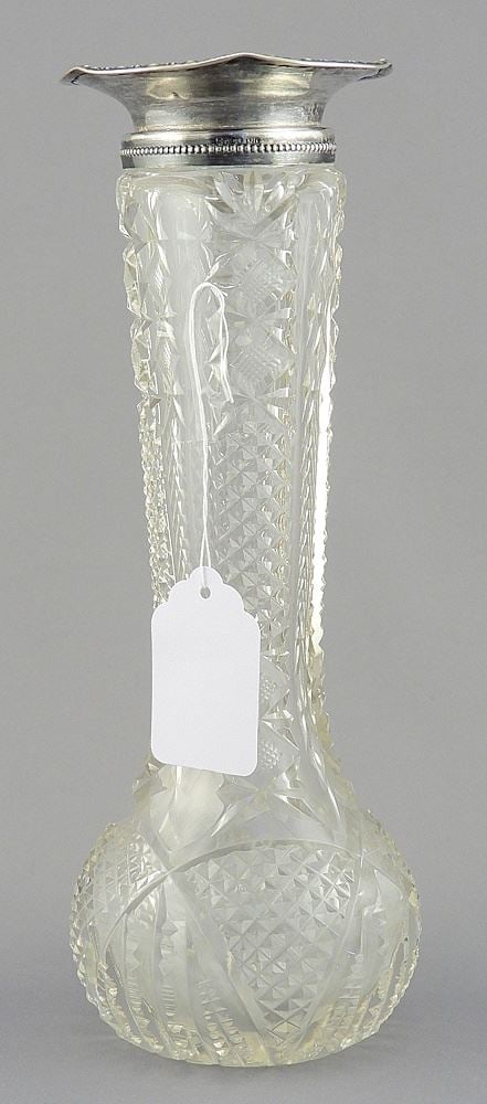 American Brilliant Cut Crystal Vase w/Sterling Silver Rim, 9"h, 14g.: American Brilliant Cut Crystal Vase w/Sterling Silver Rim, 9"h, 14g.