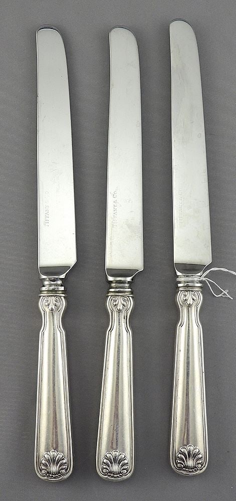 3 Sterling (marked) Shell & Thread Pattern Dinner Knives by Tiffany & Co. C.1905, 9"L, 193g. (1 of 3)