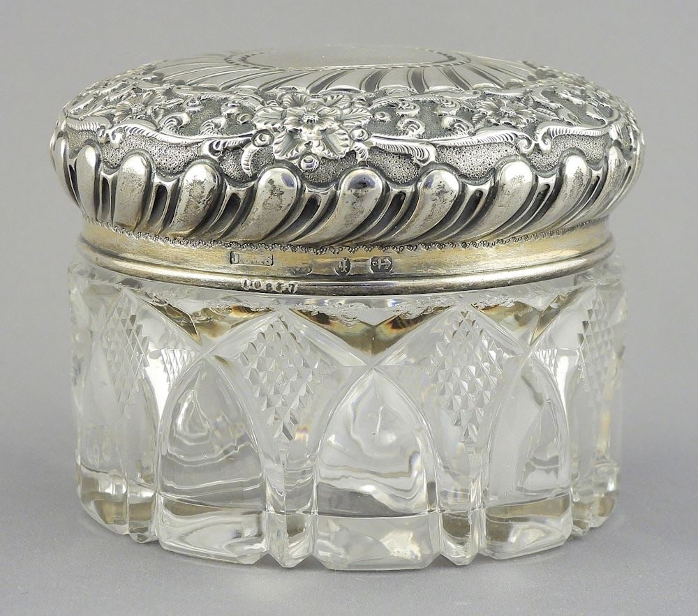 Hallmarked Sterling Capped Crystal Dresser Jar, 2 5/8"h, 70g.: Hallmarked Sterling Capped Crystal Dresser Jar, 2 5/8"h, 70g.