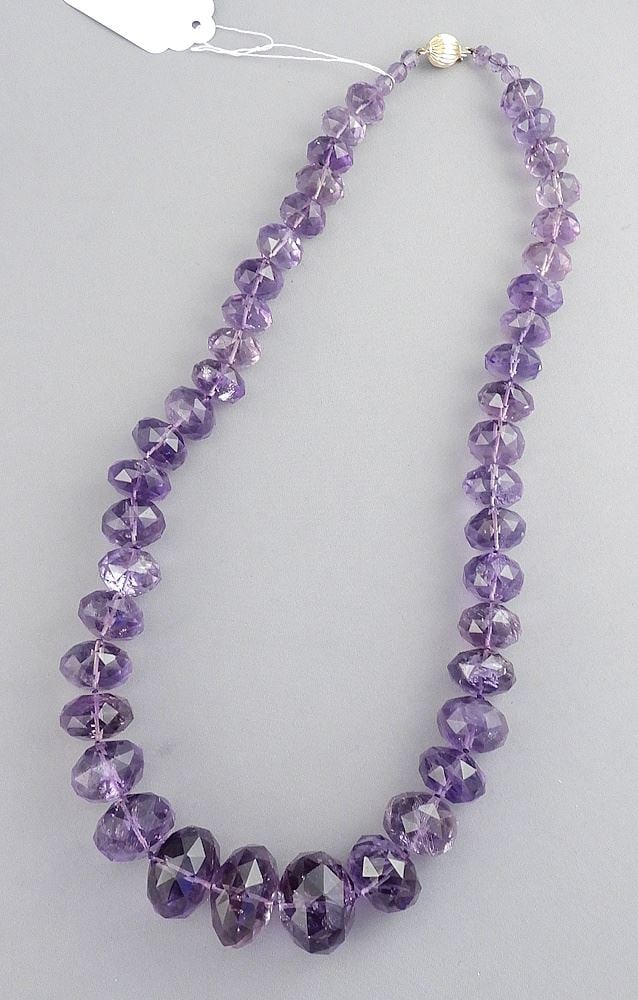 Faceted Amethyst Necklace w/14K (marked) Gold Clasp, 20"L.: Faceted Amethyst Necklace w/14K (marked) Gold Clasp, 20"L.