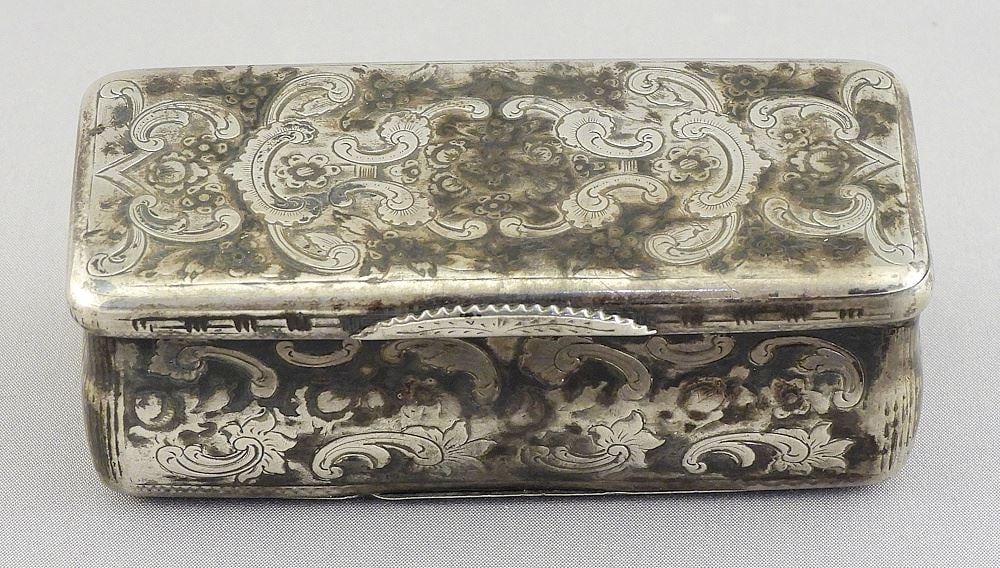 Russia 84 Zlotnick (marked) Silver Snuff Box Dated 1851. (1 of 8)