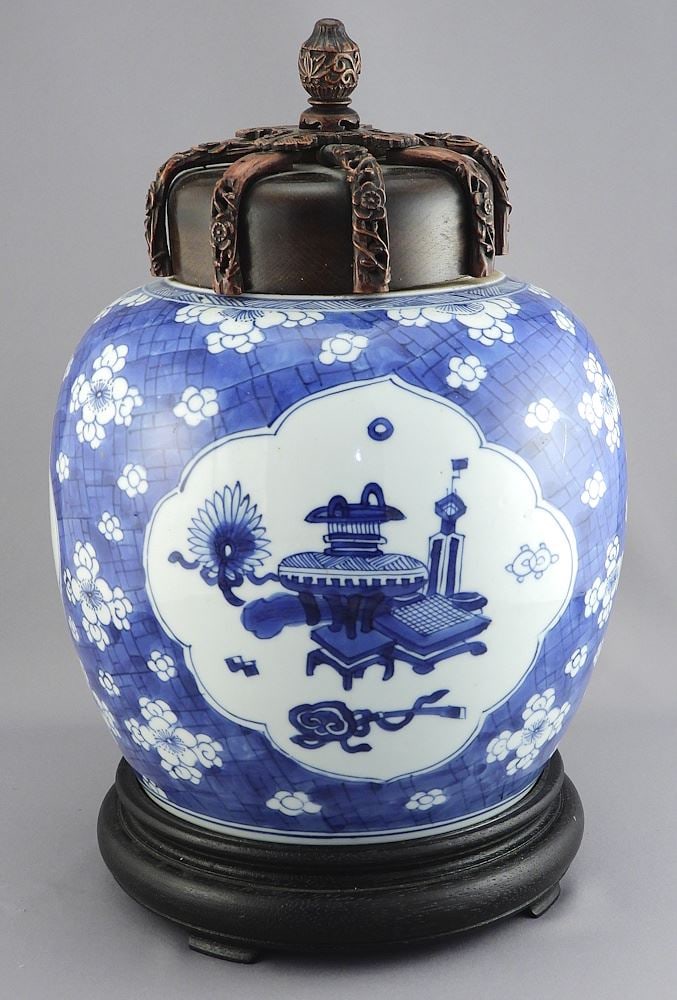 Chinese Blue & White Porcelain Jar w/Double Encircled Mark, 7 7/8"h w/ Cover & Stand. (1 of 6)