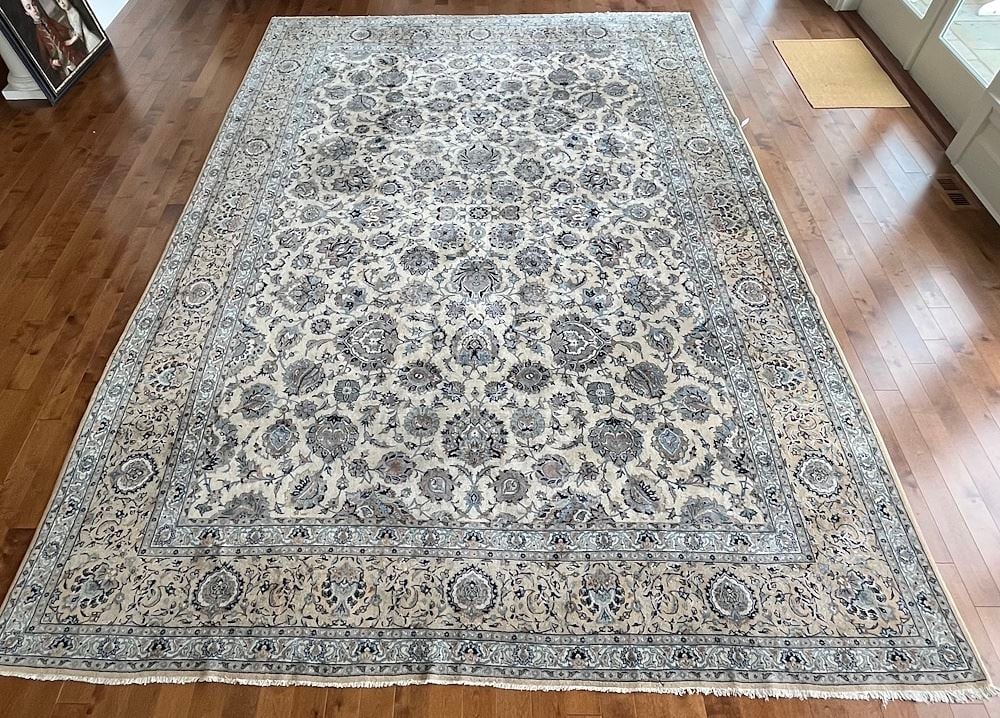 Kashan Carpet Approximately 10'10" x 15'10". (1 of 7)