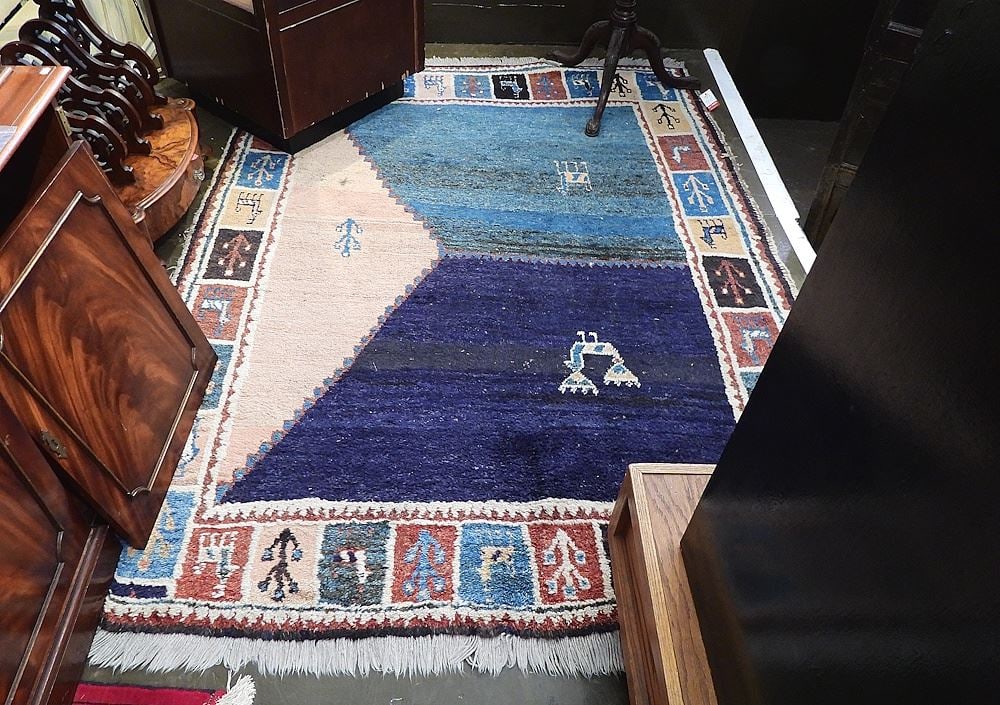 Persian Gabbeh Wool Carpet, Approximately 5'2" x 7'6".: Persian Gabbeh Wool Carpet, Approximately 5'2" x 7'6".
