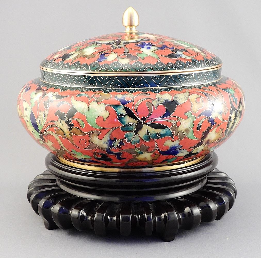 "Kuo's China Cloison" Cloisonne Covered Bowl (8 1/4" diameter) w/ Stand. (1 of 4)