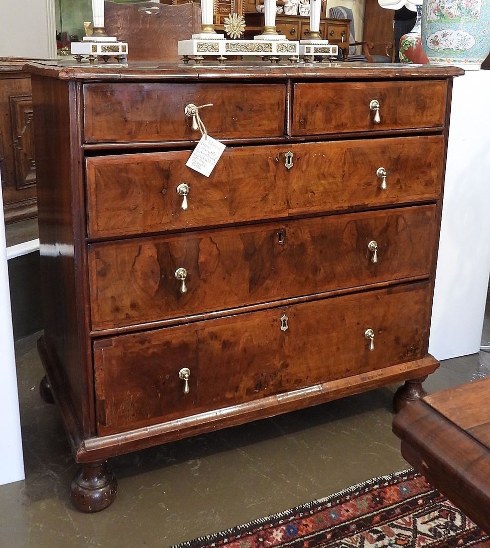 William & Mary Book Matched Burl Walnut Chest of Drawers C.1680-1690, 36 1/2 x 39 x 21 1/2". (1 of 3)
