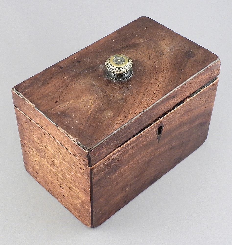 Georgian Mahogany Tea Caddy, 4 5/8 x 6 7/8 x 4 1/4", Includes 1980 Receipt. (1 of 6)