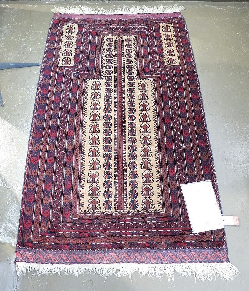 Kowdoni Baluch Prayer Rug, Approximately 3'2" x 5'5". (1 of 6)