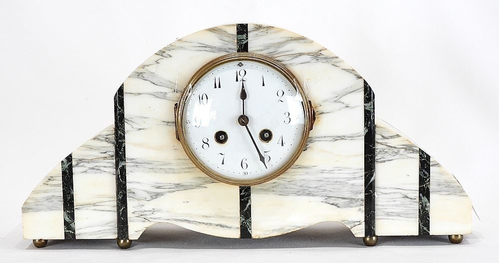 Art Deco Marble Mantle Clock w/V 78612 Movement, 15 1/2"L. (1 of 4)