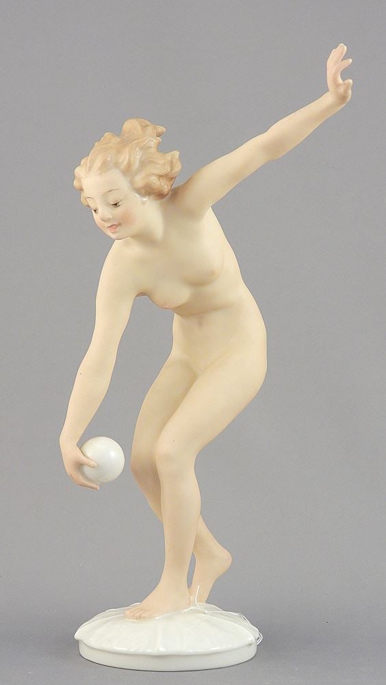 Hutschenreuther Porcelain Figure by H. Tutter.: Hutschenreuther Porcelain Figure by H. Tutter.